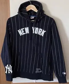希少　美品　MLB NY ニューヨークヤンキース　パーカー