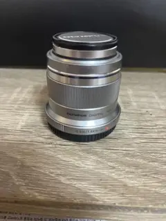 早い者勝ち　OLYMPUS 単焦点レンズ M.ZUIKO 45mm F1.8のサムネイル