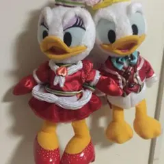 値下げ新品未使用 ぬいぐるみバッジ キュイジーヌ ドナルド デイジー ディズニー