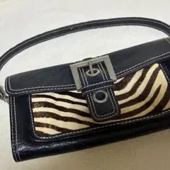 ゼブラ柄ファー付きレザー長財布