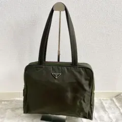 PRADA プラダ ナイロン トートバッグ カーキー 鍵付きのサムネイル