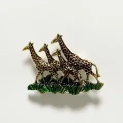 |◤ブローチ◢|✨新品✨　キリン　群れ　ゴールド　動物　アニマル　アンティーク