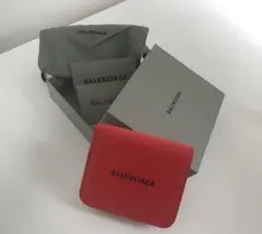 【新品未使用】 BALENCIAGA 二つ折り財布 レッド
