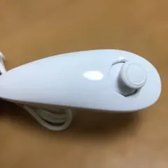 【匿名　送料無料】442-75家庭用ゲーム機　任天堂Wiiヌンチャクホワイト