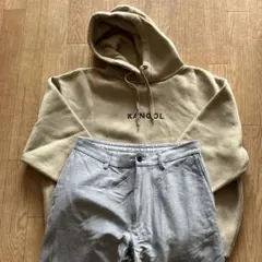 メンズKANGOL ブラウンベージュ フード付きパーカー　グレーリラックスパンツ