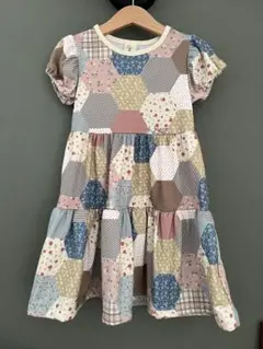しまむら　コラボ　ワンピース