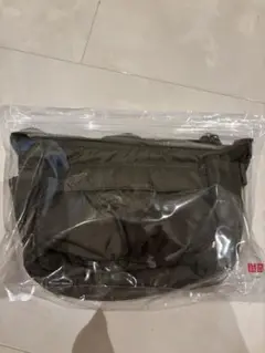 非売品　UNIQLO ショルダーバッグ