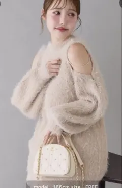 NICE CLAUP肩あきビジューニットミニワンピース