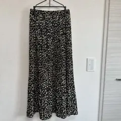 プリーツ加工ロングスカート Mサイズ 黒白