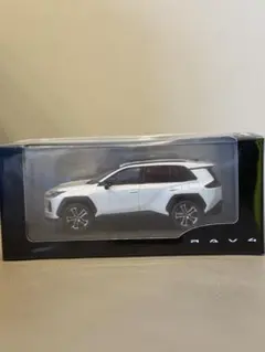 トヨタ RAV4 ミニカー 1/30 スケールZ HEV - メルカリ
