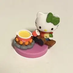 ハローキティ チョコエッグ　ソロキャンプ