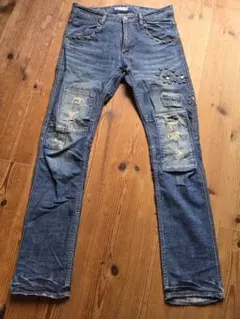 GLOBAL WORK　ダメージ加工ジーンズ