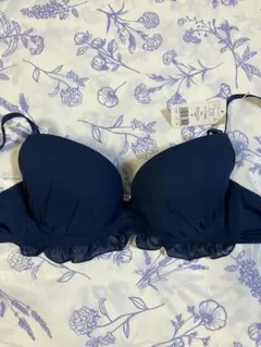 C75 フェアリー　フリルのブラジャー　ネイビーのサムネイル