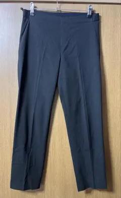 ユニクロ　スマートスタイルアンクルパンツ（ブラック）