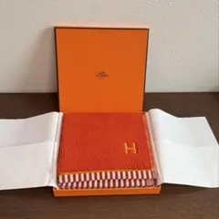 HERMES ハンドタオル　カレ・タオル　オレンジのサムネイル