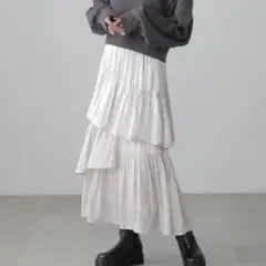 フリーズマート　アシメシャーリングティアードスカート