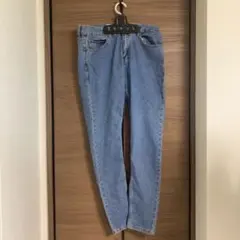 Bershka Super Skinny Fit デニムパンツ EUR42のサムネイル