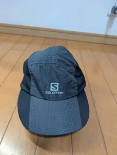 Salomon ブラック キャップ