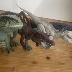 マテルジュラシックワールド4体セット