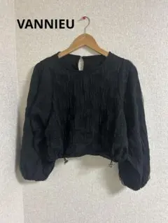 VANNIEU☆チュールレイヤードドロストトップスのサムネイル