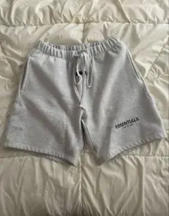 ESSENTIALS グレー ショートパンツ L - メルカリ