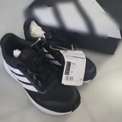 アディダス CORE FAITO 5.0 J 220 ブラック/ホワイト