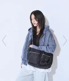 【美品】JEANASiS ナイロンWポケットボディBAGのサムネイル
