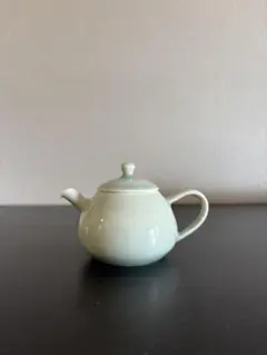 村上雄一　青磁茶壺・おにぎり 村上雄一 青磁茶壺・おにぎり - メルカリ