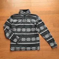 ユニクロ　フリース　プルオーバー　ノルディック柄