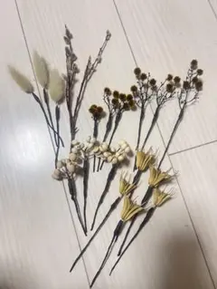 ドライフラワーヘッドパーツ ベージュ ブラウン　ヘアード 髪飾り　ハンドメイド