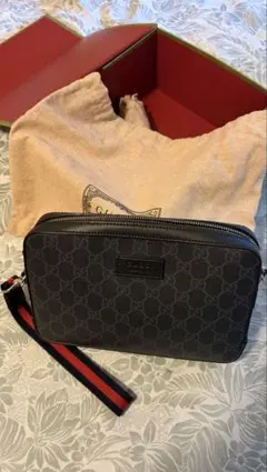 GUCCI GGスプリーム クラッチバッグ セカンドバッグのサムネイル