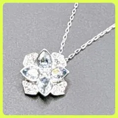 ✨極美品✨スワロフスキー SWAROVSKI 花弁モチーフ ネックレス ✧
