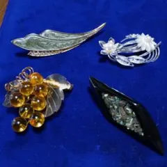 49♪ヴィンテージ ブドウモチーフ ブローチ4点