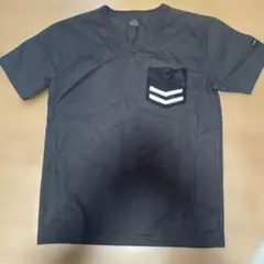 黒 Vネック Tシャツ レザーポケット付き