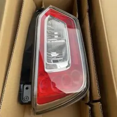 スズキワゴンR(MH55S)右リヤテールランプ スズキ 純正 ワゴンR 《 MH55S 》 右テールランプ 35650-63R01 P40700