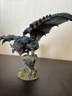 クリエイターズモデル　モンハン　モンスターハンターフィギュア　リオレウス　青