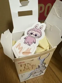 ラブブ　PIN FOR LOVE イニシャル「M」