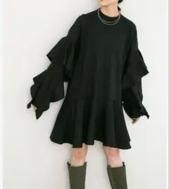 KBF フリルスリーブミニワンピース ブラック