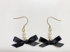 no.17 ピアス ハンドメイド　手作り　まとめ売り可　リボン　黒　サテン