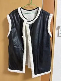 合成皮革 ボアジャケット ノースリーブ