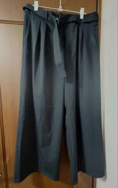 【未使用品 訳あり】GU ベルテッドワイドパンツ 3XL ブラック