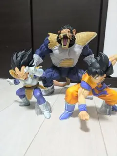ドラゴンボール フィギュア 3点セット 大猿 ベジータ 孫悟空のサムネイル