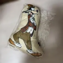 グーフィー 抱き枕 ディズニーストア - メルカリ