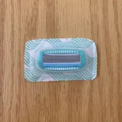 Schick ハイドロシルク 敏感肌用替刃 1個のサムネイル