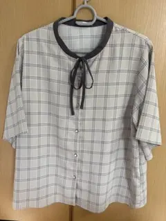 Honeys ハニーズ　チェック柄 半袖ブラウス リボン付き