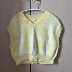 【美品】GU★ ニットベスト　チェック柄　イエロー　サイズ150
