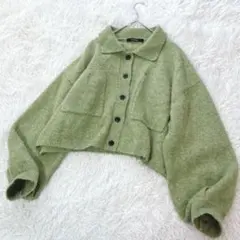 ダブルクローゼット 襟付きニットカーディガン ショート丈 ウール ふんわり袖 緑