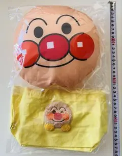 アンパンマン ビーズクッションとトートバッグ