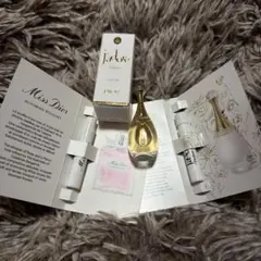 Dior 香水 ミニのサムネイル