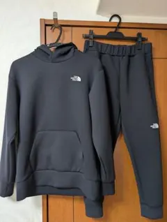 スウェットパンツ パーカー